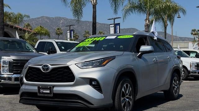 2025 Toyota Highlander LE