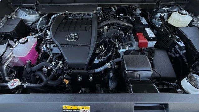 2025 Toyota Highlander LE
