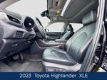 2023 Highlander Thumbnail 25