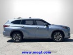 2023 Highlander Thumbnail 28