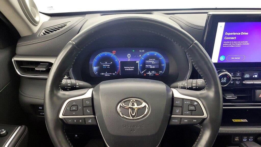 2023 Toyota Highlander Platinum