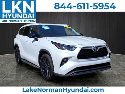 2023 Toyota Highlander XLE 4DR SUV