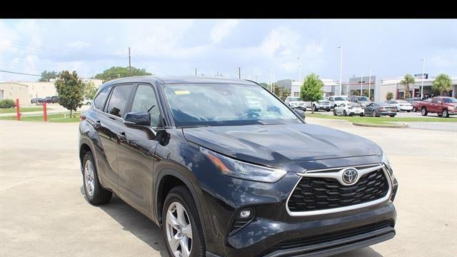 2023 Toyota Highlander LE