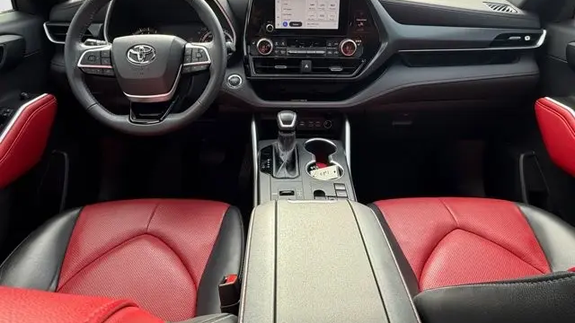 2023 Toyota Highlander Platinum