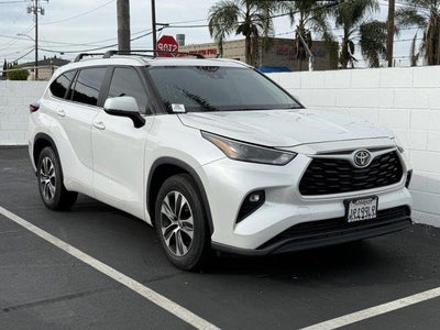 Photo of a 2023 Toyota Highlander L 4DR SUV for sale