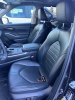 2023 Highlander Thumbnail 5