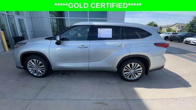 2023 Toyota Highlander Platinum
