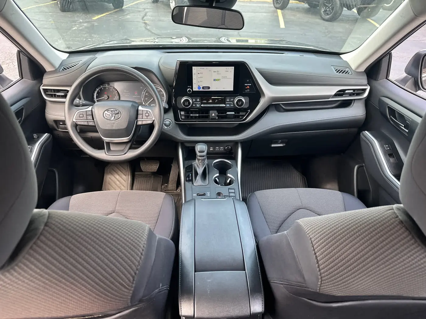 2023 Toyota Highlander - $28,990