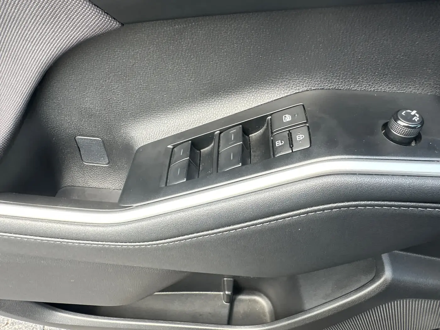 2023 Toyota Highlander - $28,990