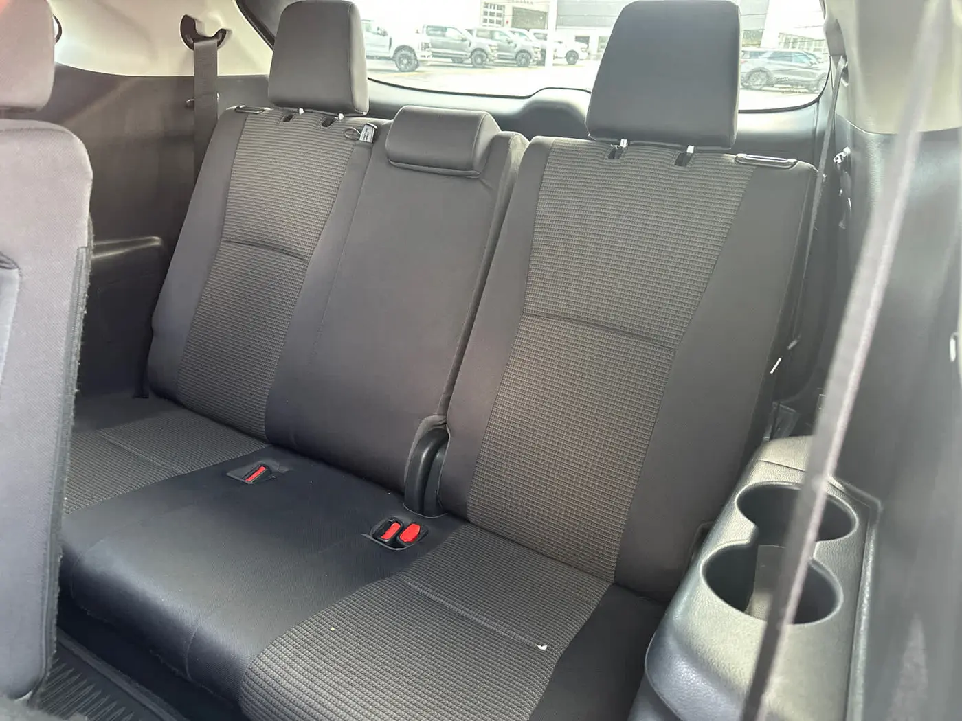 2023 Toyota Highlander - $28,990