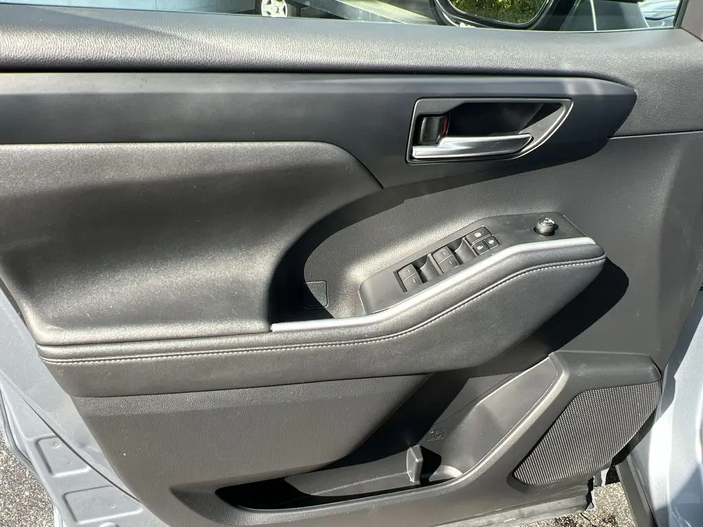 2024 Toyota Highlander - $39,980