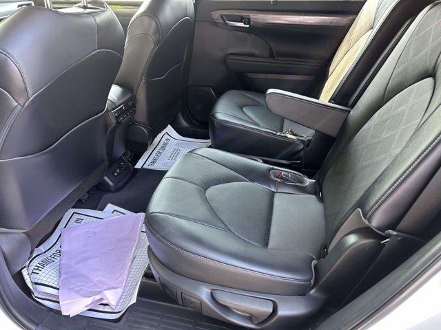 2023 Toyota Highlander - $42,924