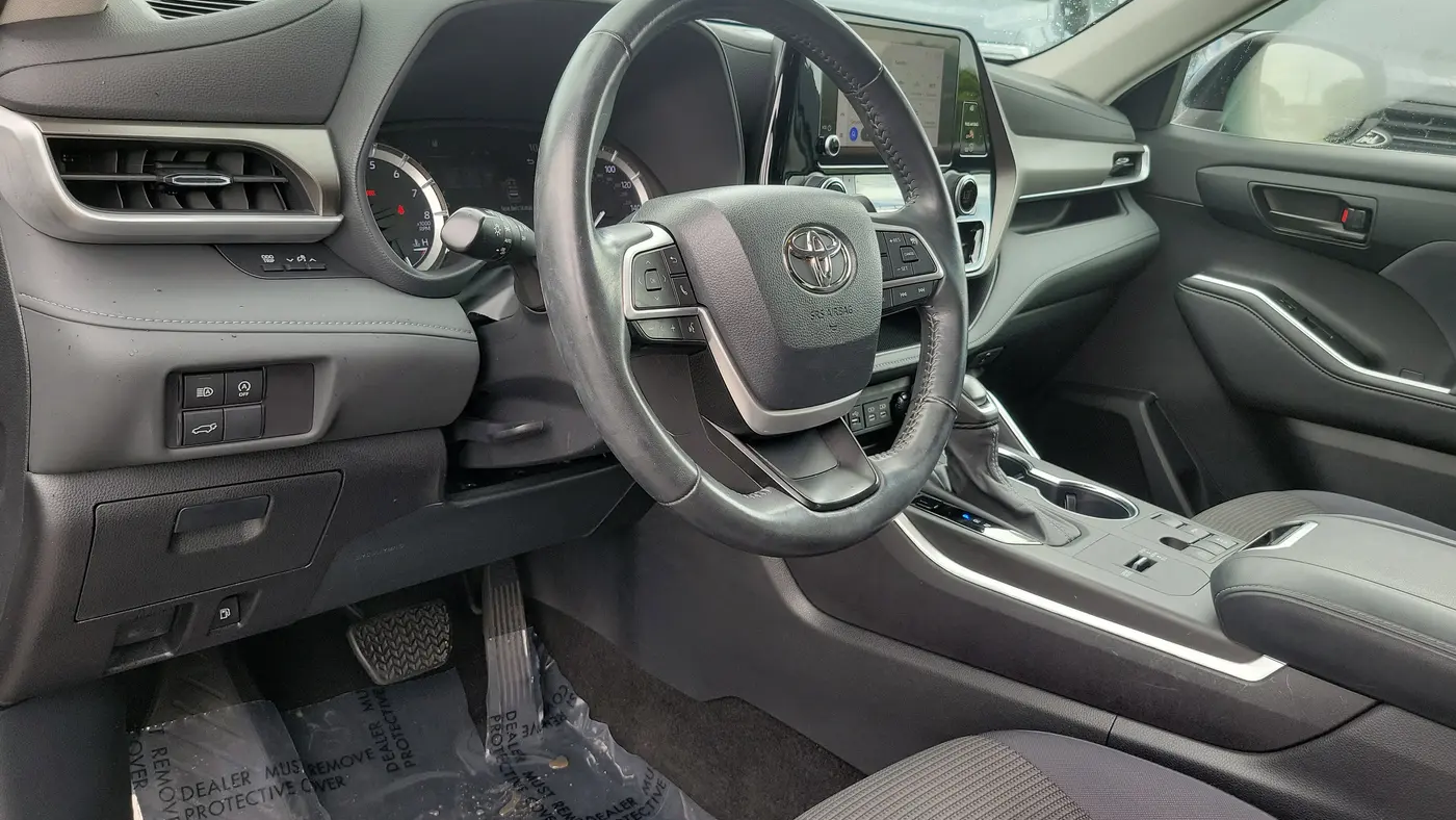 2023 Toyota Highlander L