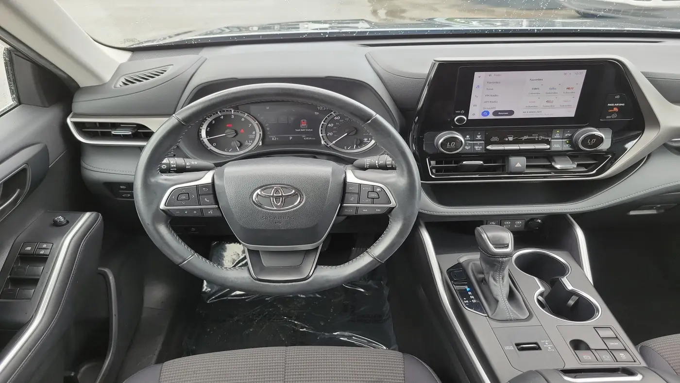 2023 Toyota Highlander L