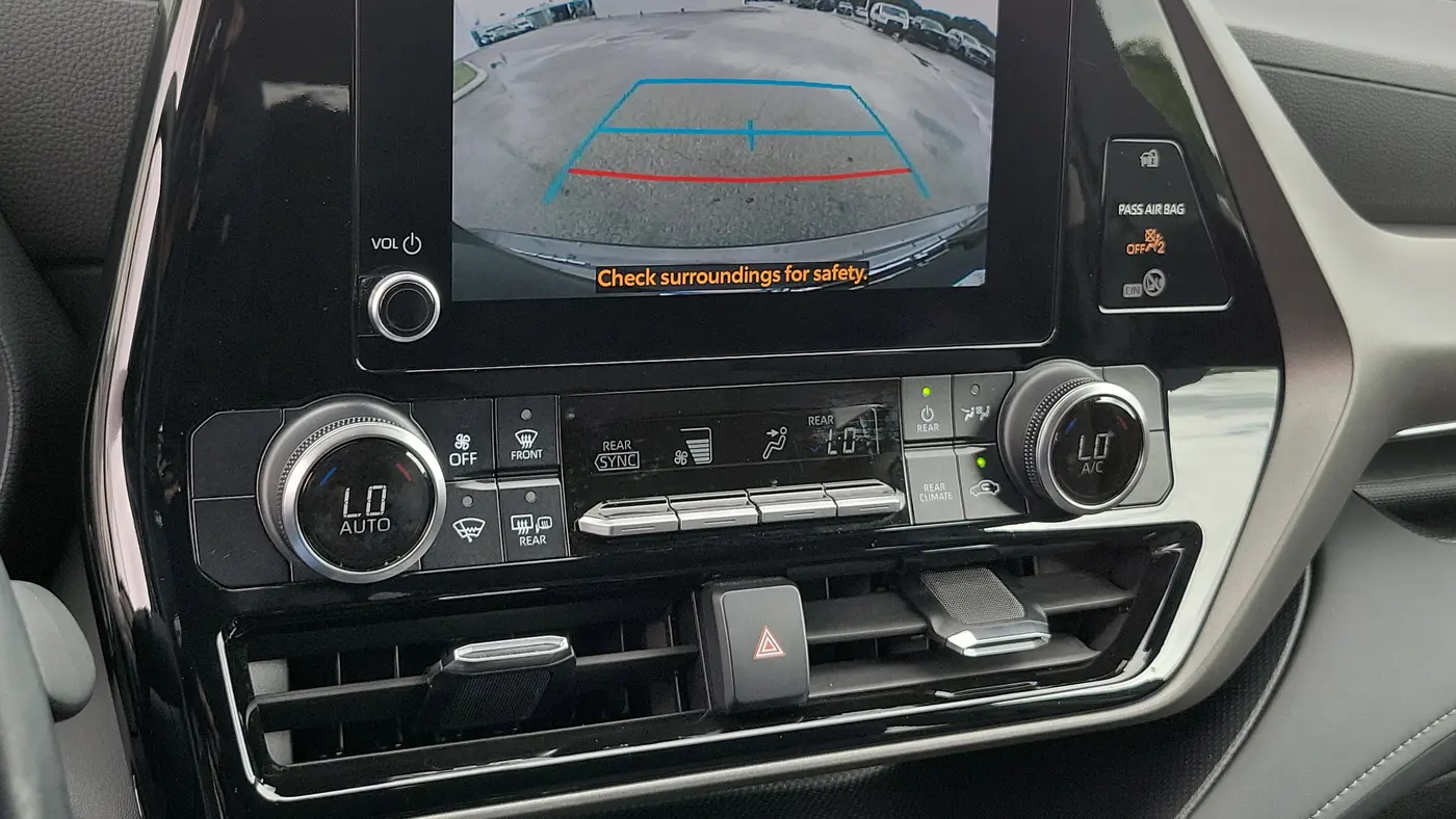 2023 Toyota Highlander L