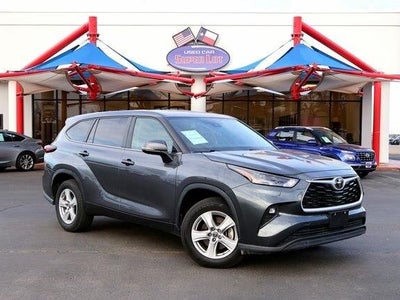 2024 Toyota Highlander LE 4DR SUV