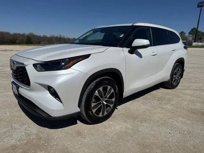 2024 Toyota Highlander LE 4DR SUV