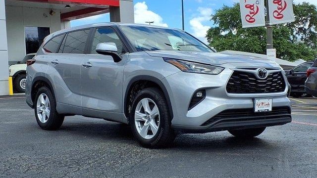 2025 Toyota Highlander LE