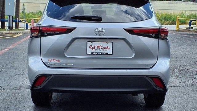 2025 Toyota Highlander LE