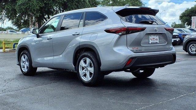 2025 Toyota Highlander LE