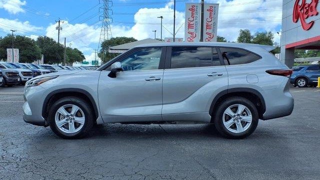 2025 Toyota Highlander LE