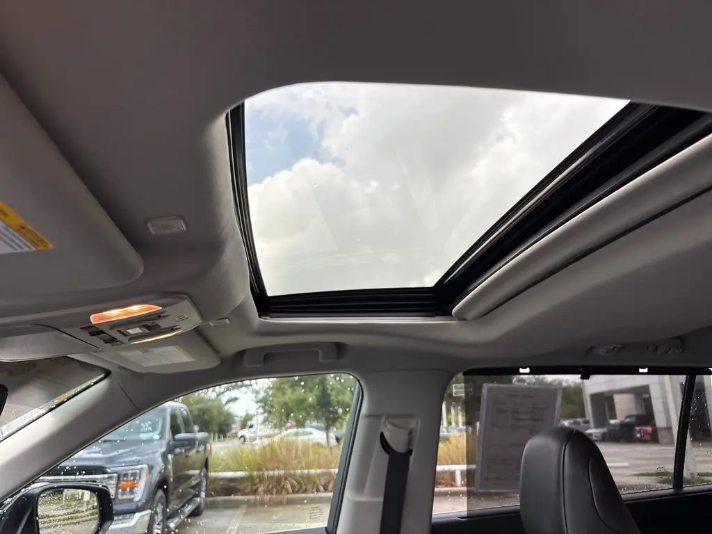 2023 Toyota Highlander - $34,001
