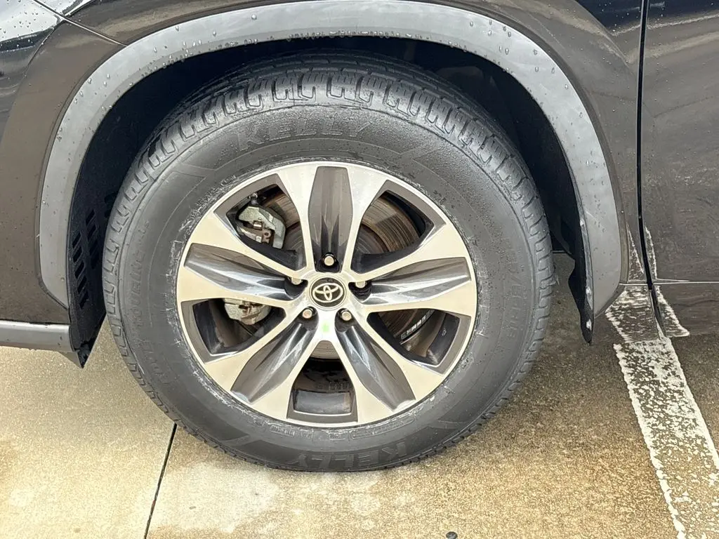 2023 Toyota Highlander - $34,001