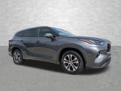 2023 Toyota Highlander XLE 4DR SUV