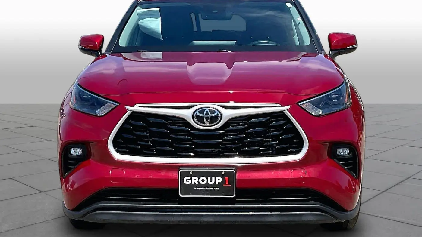 2023 Toyota Highlander LE