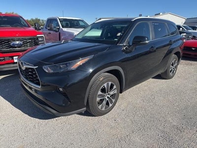 2024 Toyota Highlander XLE 4DR SUV