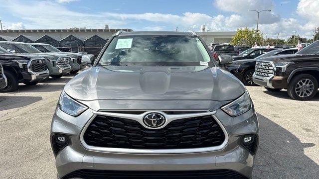 2025 Toyota Highlander LE
