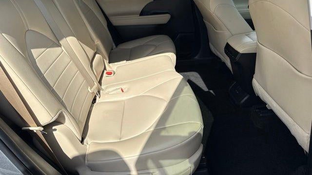 2025 Toyota Highlander LE