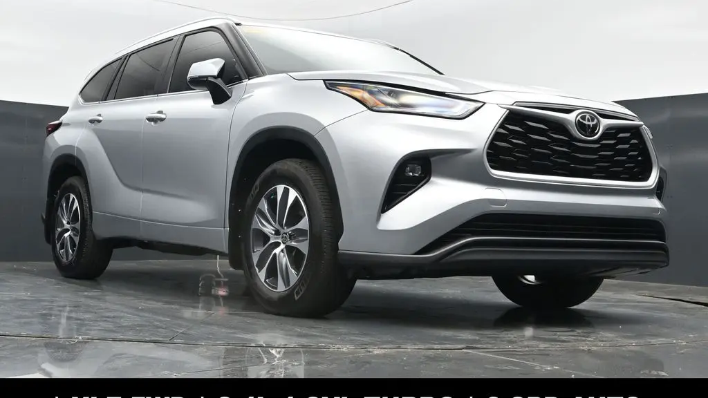2025 Toyota Highlander LE