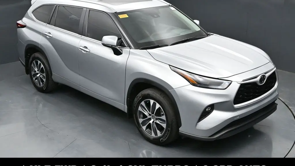 2025 Toyota Highlander LE