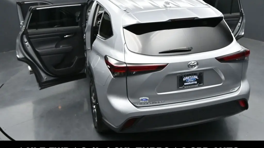 2025 Toyota Highlander LE