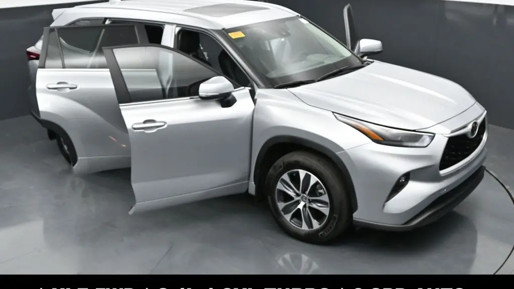 2025 Toyota Highlander LE