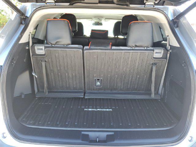 2023 Toyota Highlander - $32,995