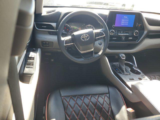 2023 Toyota Highlander - $32,995