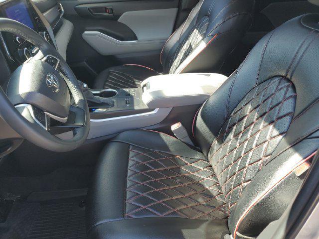2023 Toyota Highlander - $32,995