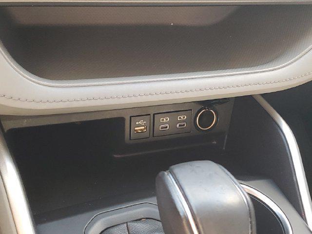 2023 Toyota Highlander - $32,995