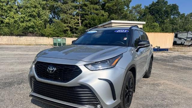 2023 Toyota Highlander LE