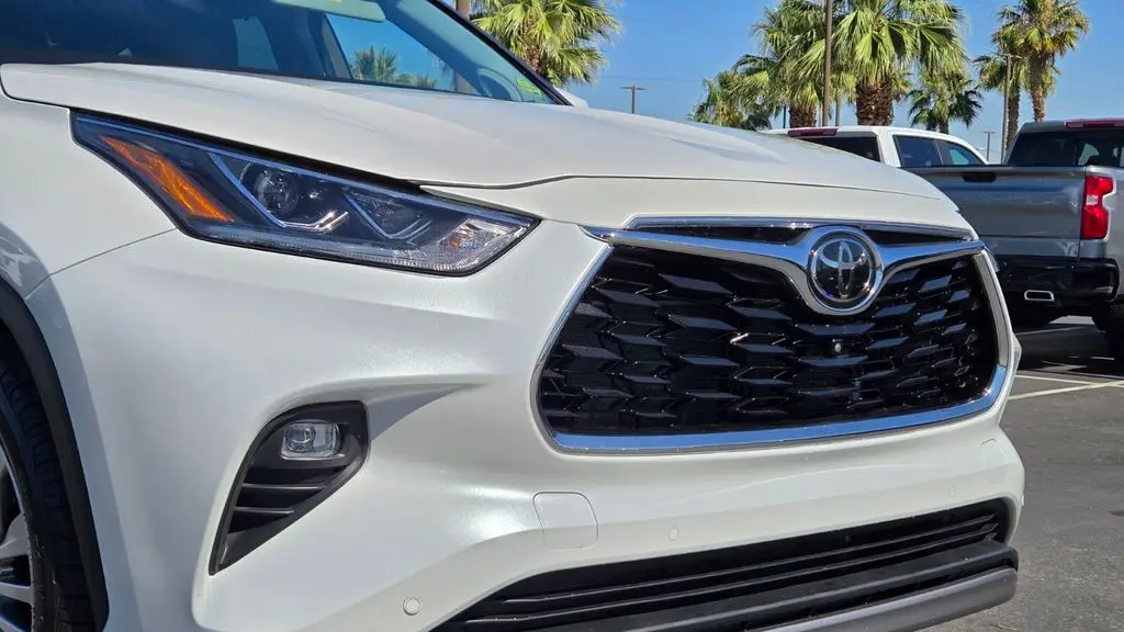 2024 Toyota Highlander Platinum