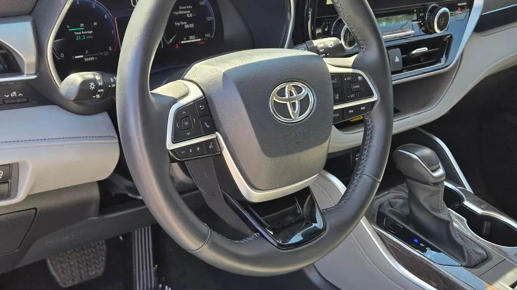 2024 Toyota Highlander Platinum