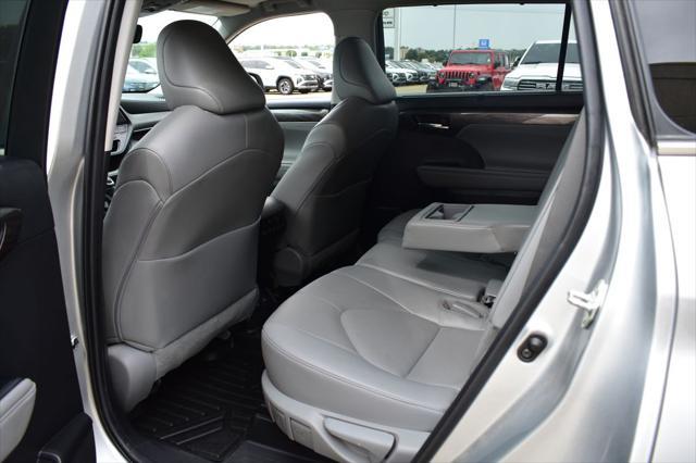 2023 Toyota Highlander - $33,064