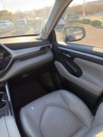 2023 Highlander Thumbnail 15