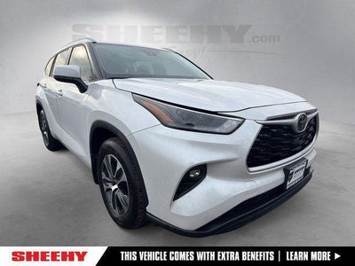 Photo of a 2023 Toyota Highlander XLE 4DR SUV for sale