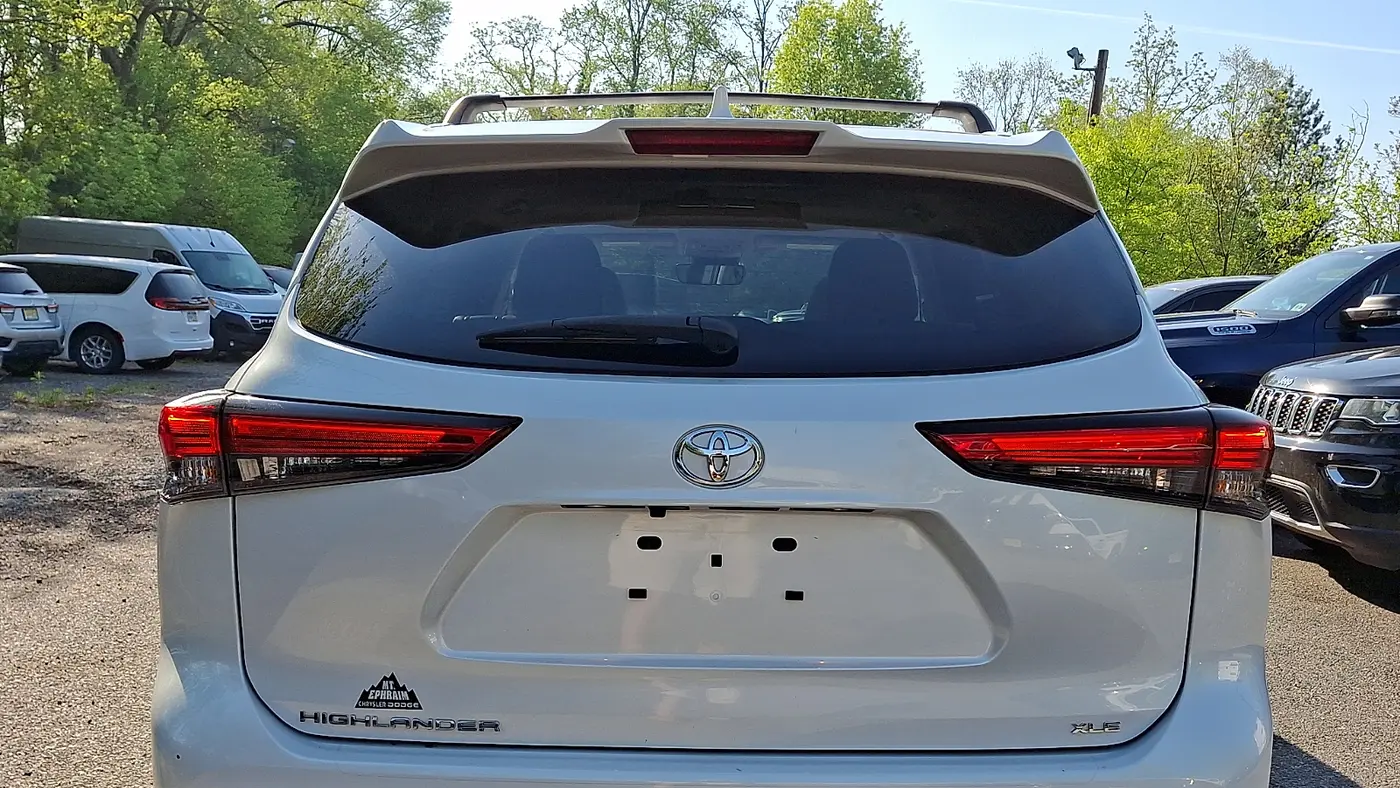 2023 Toyota Highlander XLE