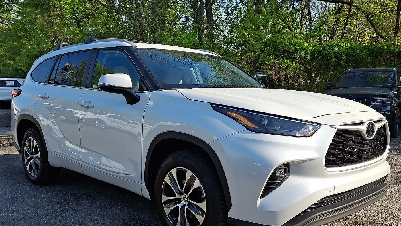 2023 Toyota Highlander XLE