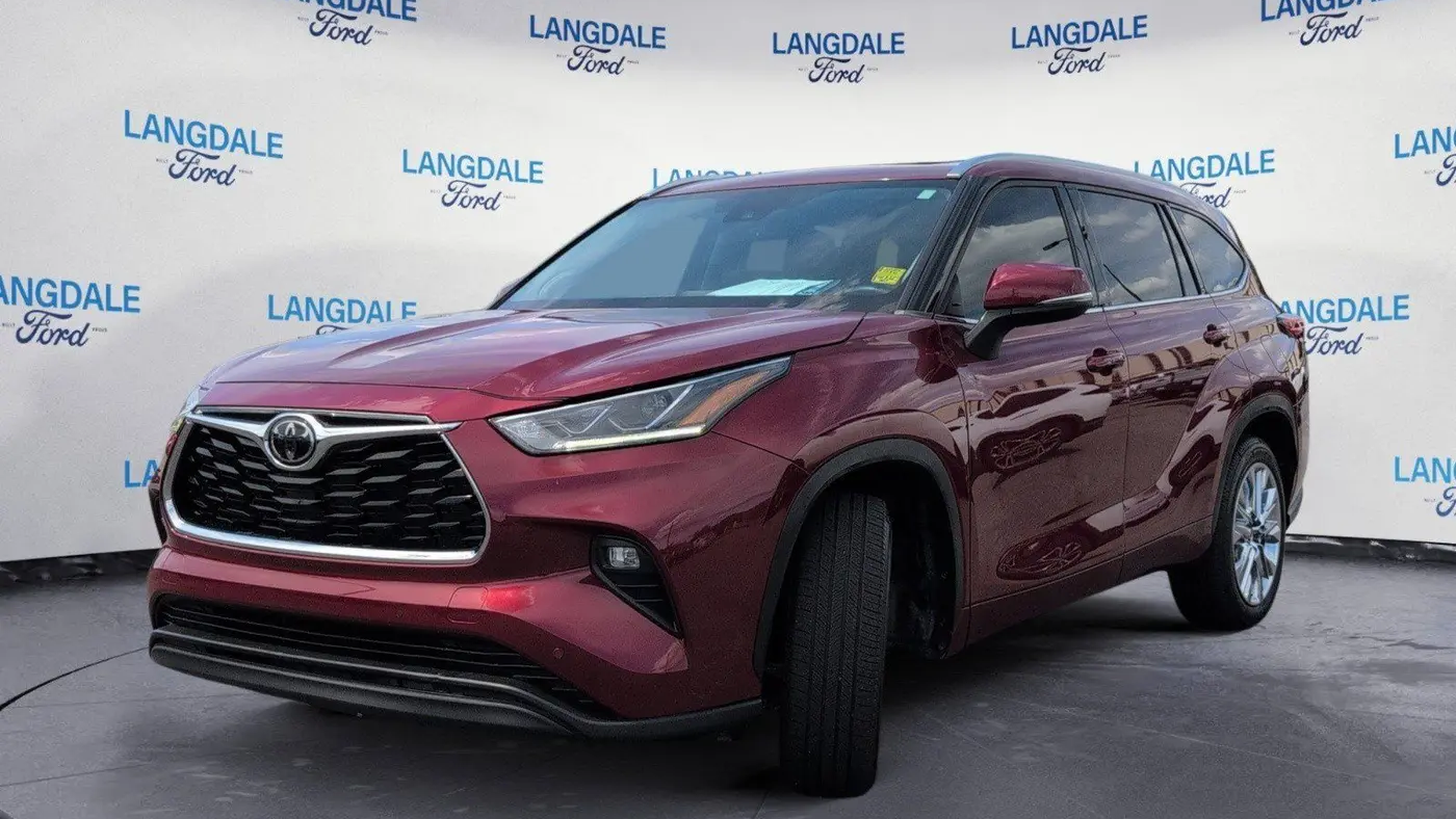 2023 Toyota Highlander LE