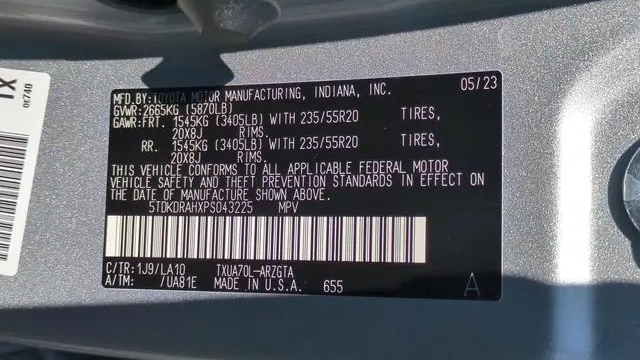 2023 Toyota Highlander LE